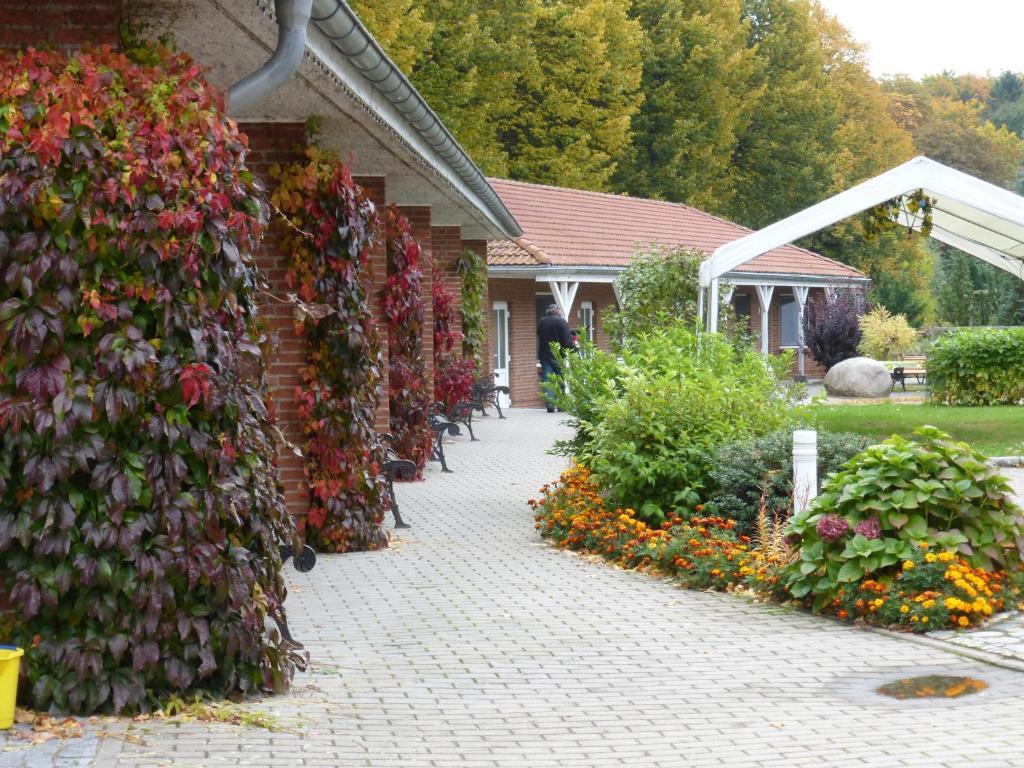 Hotel Am Schlosspark Mallin Eksteriør billede